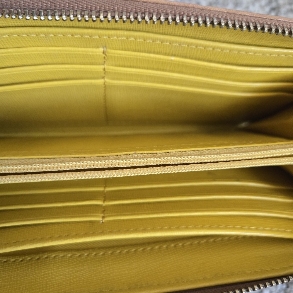 Fossil Tan Leather Women's Wallet - Picture 7 of 11